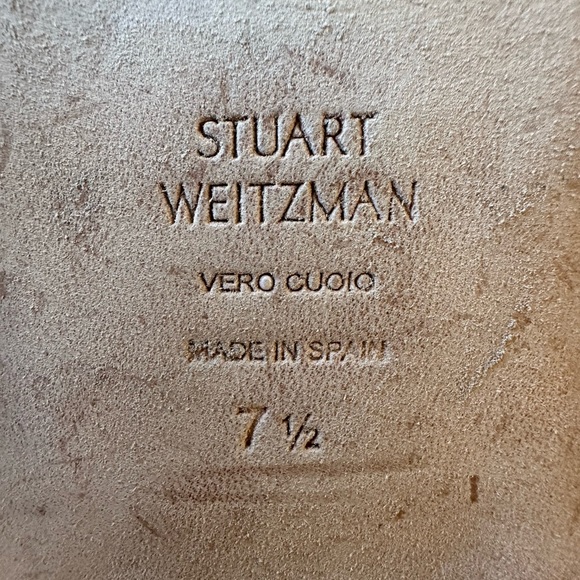 Stuart Weitzman Metallic Silver Cross Studded Leather Sandals Size 7.5 - Picture 7 of 7